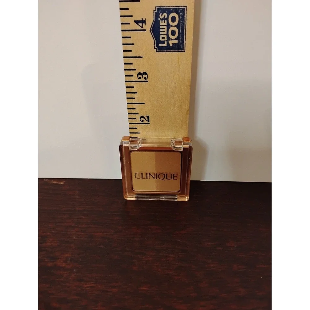 Clinique Almost Bronzer SPF 15 01 Light Medium Travel Size .06oz 1.8g K49 New